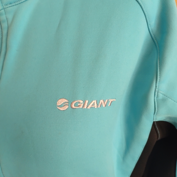 Giant Turquoise and Black Full-Zip Riding Jacket - Picture 2 of 12